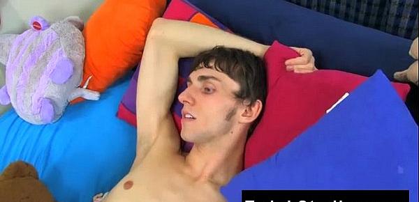  Free gay porn man give himself a blow job Alex Todd leads the